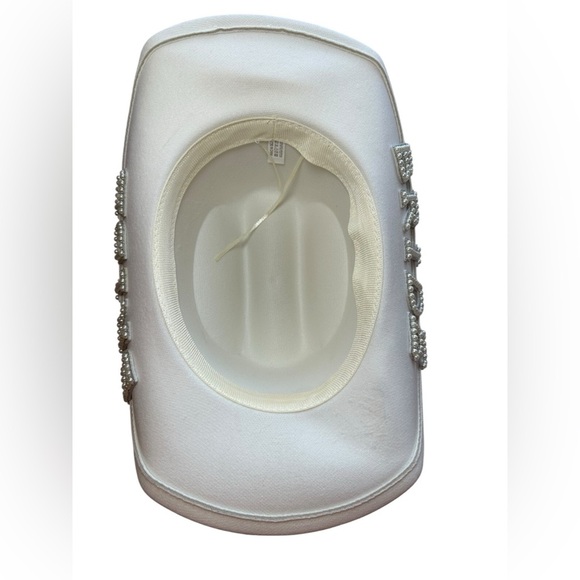 Bride Adjustable Pearl Cowgirl Hat - Picture 7 of 8